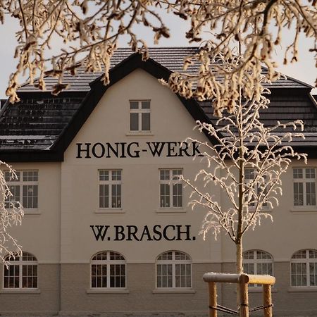 Remise Brasch - Zwischen Bahnhof Und Elbe Wittenberge Exterior foto